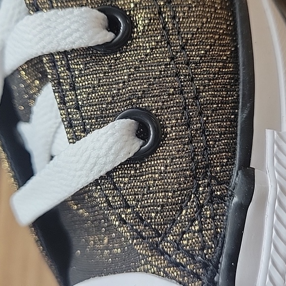 Converse High Top Brand new. - Picture 9 of 12